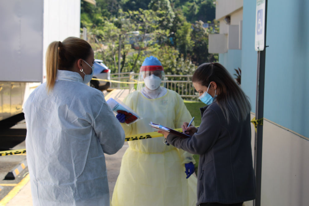 Nurses wearing PPE